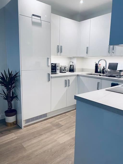 Stunning 1 Bed Luxury * Londres